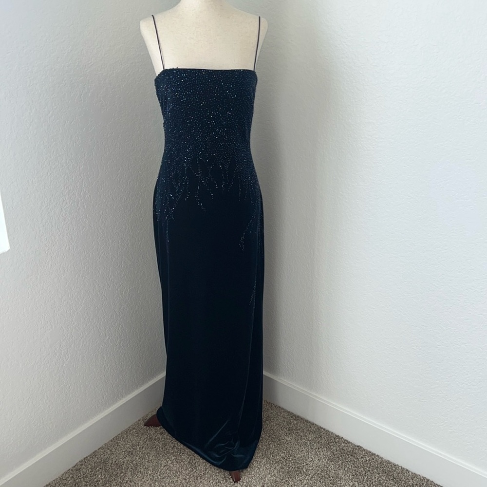JS Boutique Blue Velvet Beaded Dress Size US 8